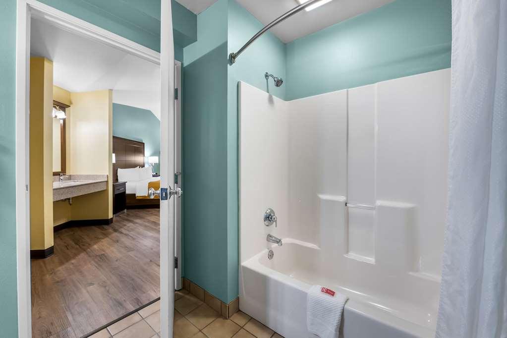 Econo Lodge Inn & Suites Eau Claire Quarto foto